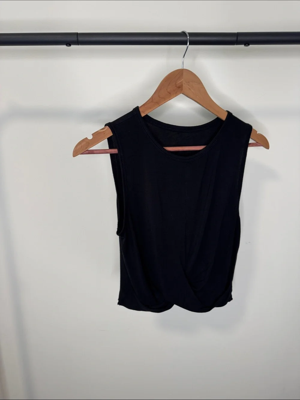 ALO Yoga Black Twist-Front Tank